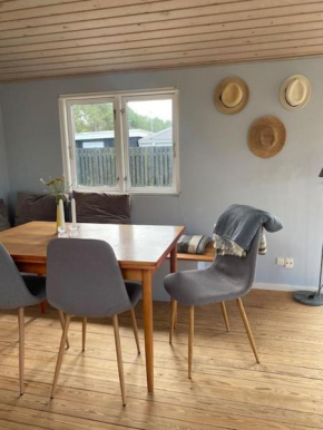 Cosy Holiday Home - 300 m to beautiful beach and cafés, Karrebæksminde